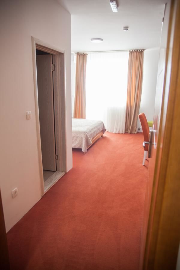 Отель Hotel Serdar Мойковац-27