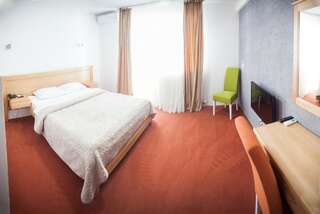 Отель Hotel Serdar Мойковац Улучшенный двухместный номер с 1 кроватью-4