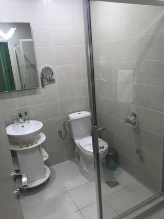 Отель Hotel Serdar Мойковац Двухместный номер Делюкс с 1 кроватью и балконом-6