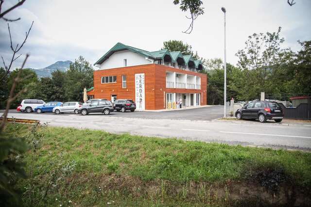 Отель Hotel Serdar Мойковац-14
