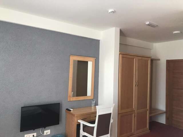 Отель Hotel Serdar Мойковац-33